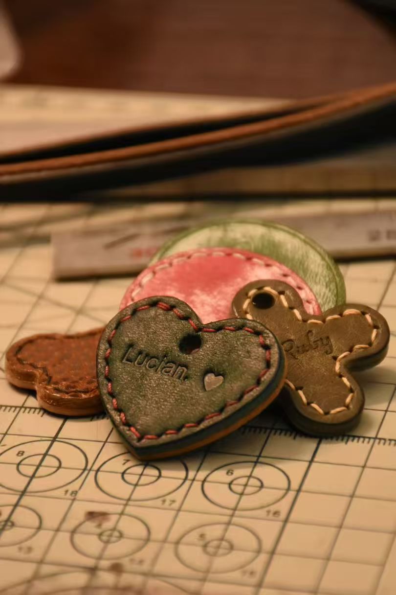 ARTISAN PET COLLARS