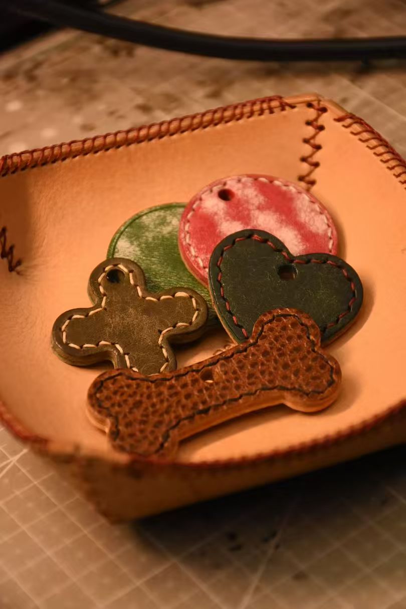ARTISAN PET COLLARS