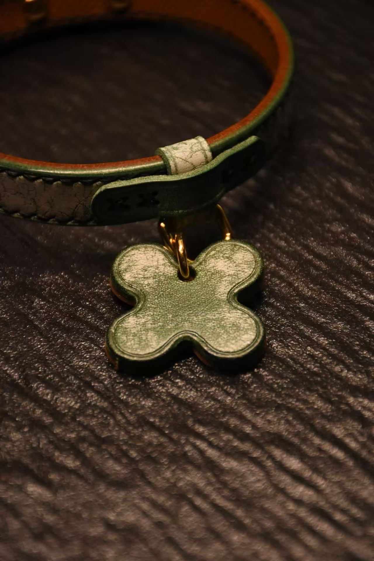 ARTISAN PET COLLARS