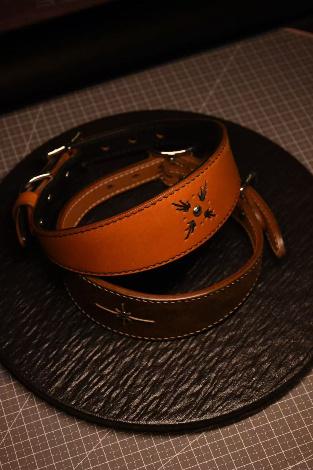 ARTISAN PET COLLARS