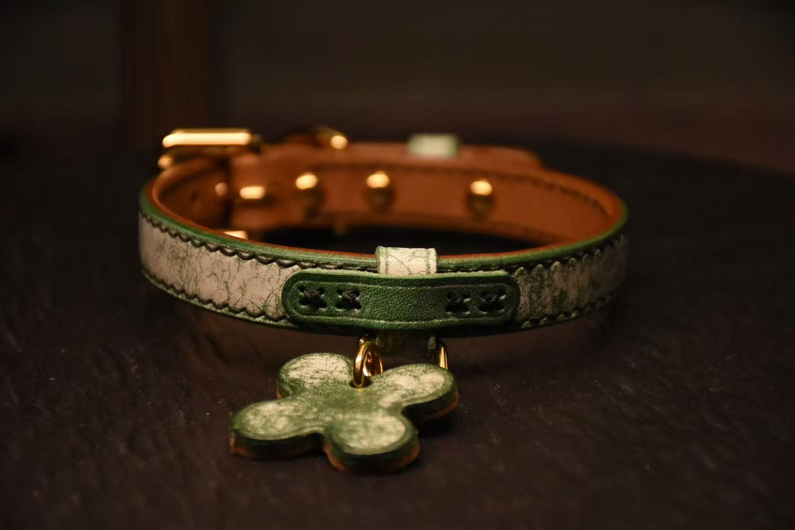 ARTISAN PET COLLARS